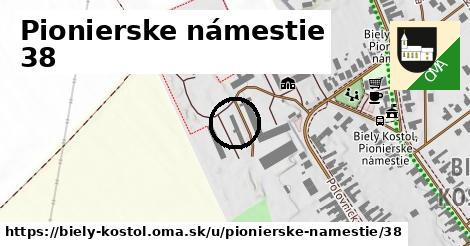 Pionierske námestie 38, Biely Kostol