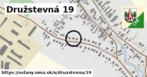 Družstevná 19, Oslany