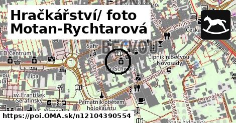 Hračkářství/ foto Motan-Rychtarová