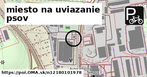 miesto na uviazanie psov