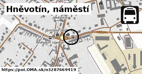 Hněvotín, náměstí