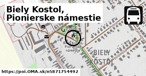 Biely Kostol, Pionierske námestie