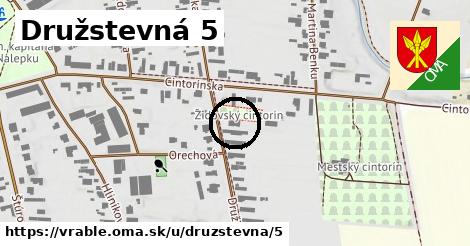 Družstevná 5, Vráble