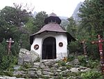 Symbolický_cintorín_pri_Popradskom_plese, zdroj wikipédia